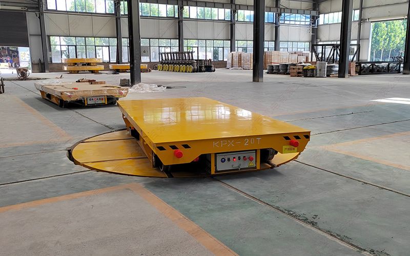 過跨平板車的結(jié)構(gòu)通常包含哪些部分？