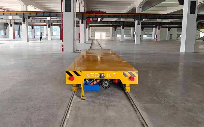 新鄉(xiāng)電動(dòng)平車廠低壓軌道電動(dòng)平車絕緣軌道安裝的特點(diǎn)分析